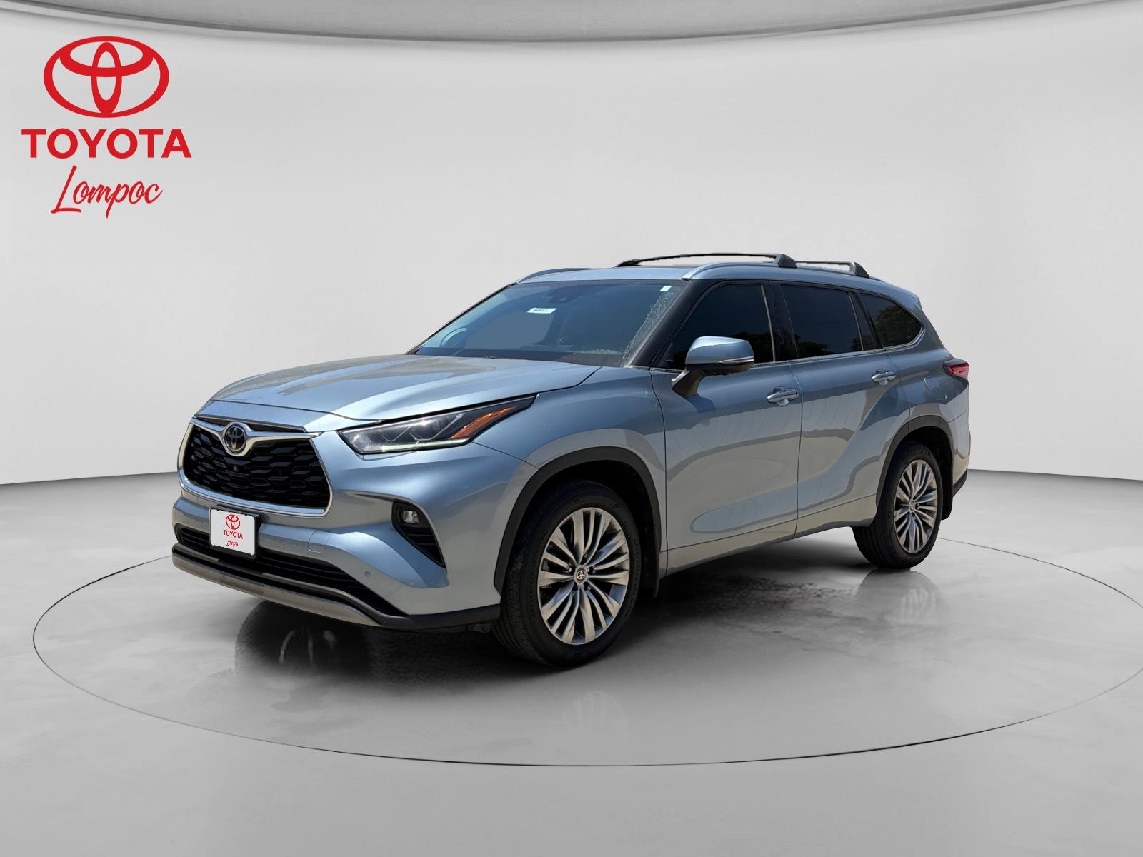 2023 Toyota Highlander Platinum FWD's photo
