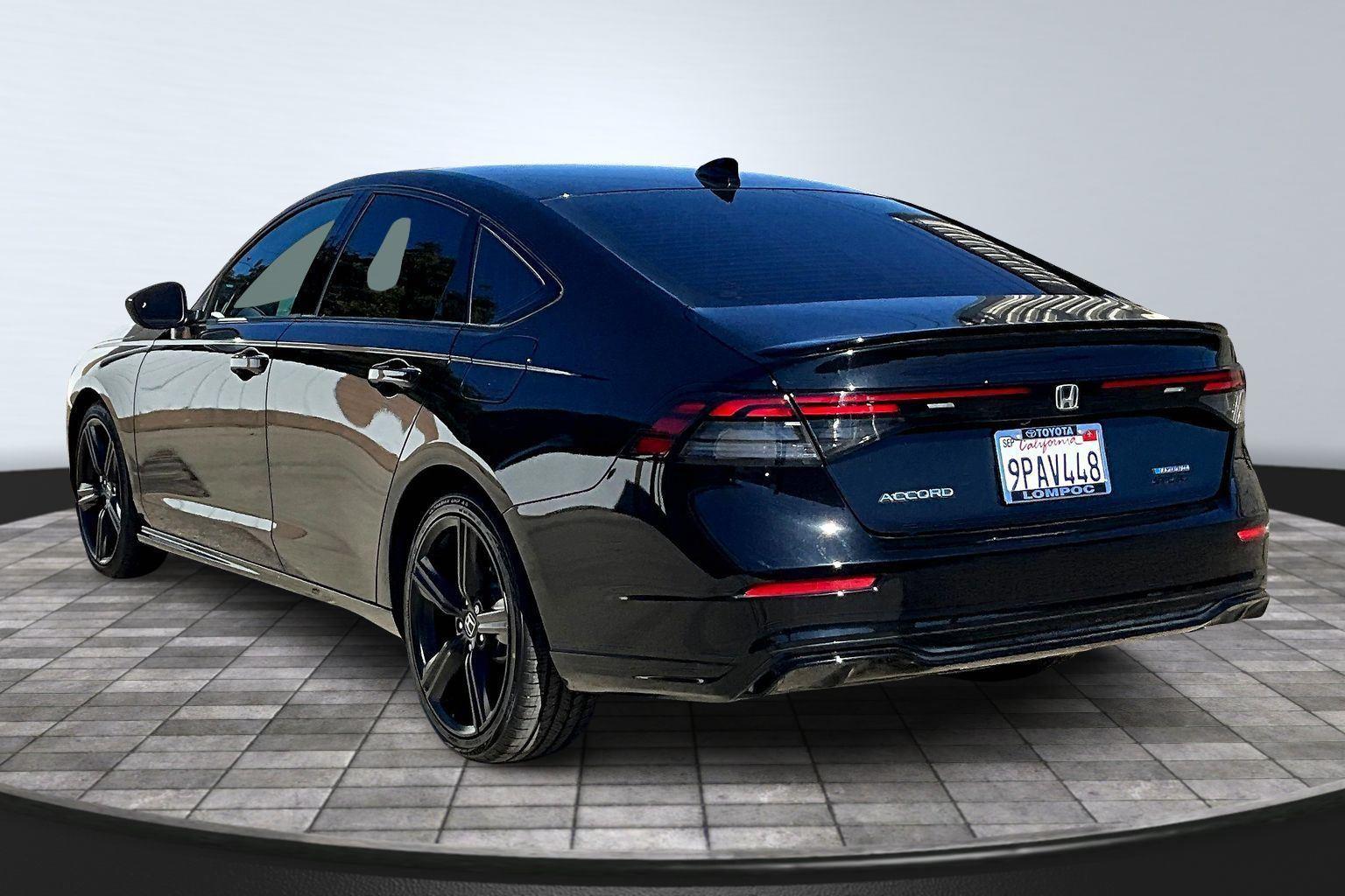 2024 Honda Accord Hybrid Sport-L photo 2
