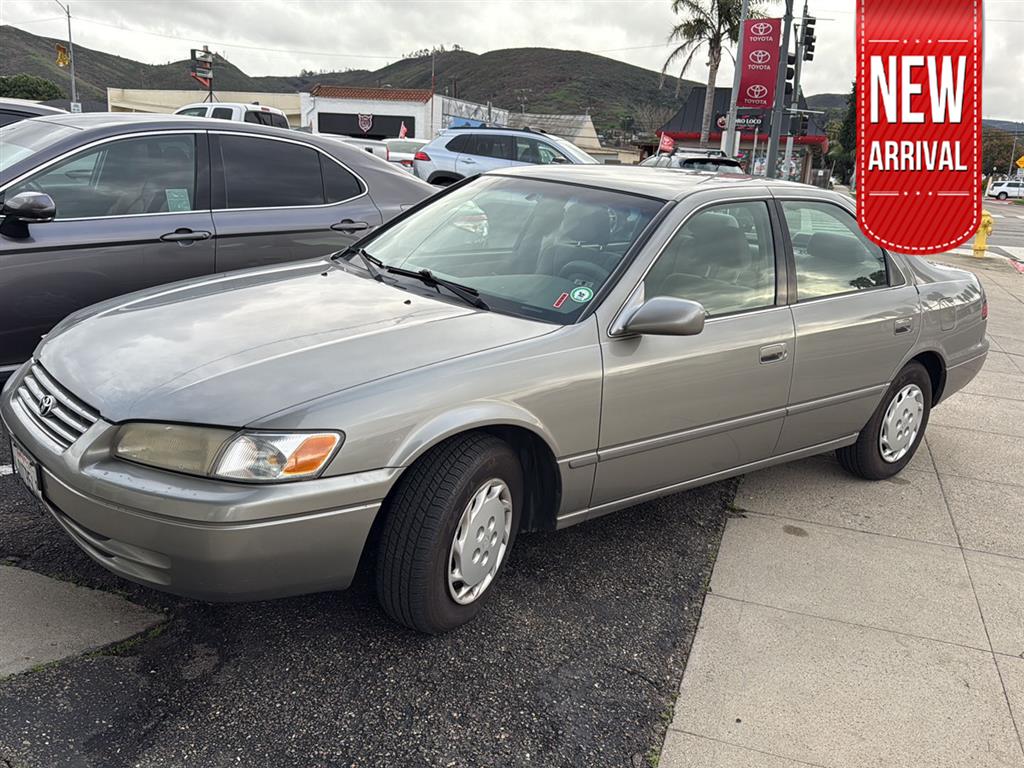 1999 Toyota Camry's photo