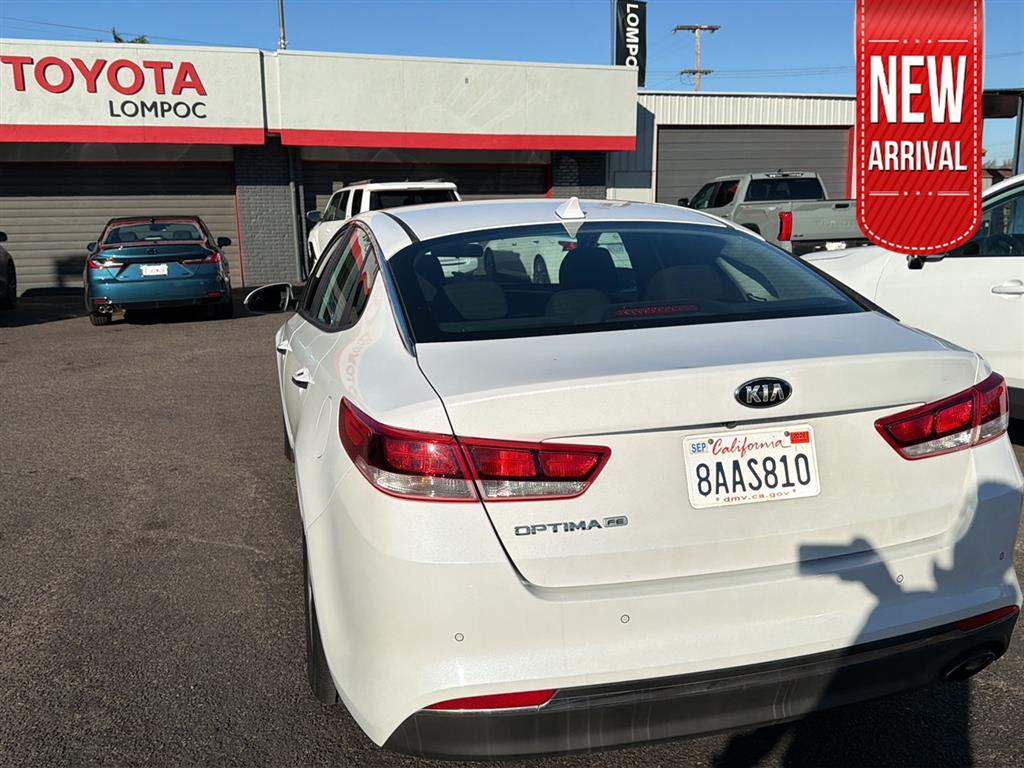 2018 Kia Optima LX's photo