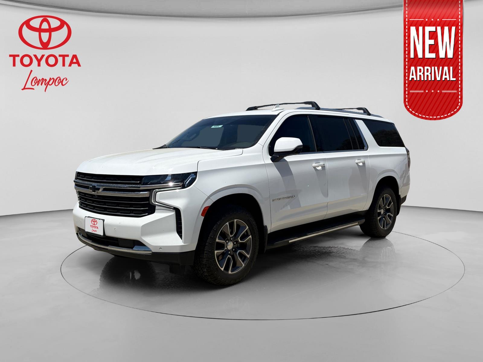 2022 Chevrolet Suburban 4WD 1500 LT's photo