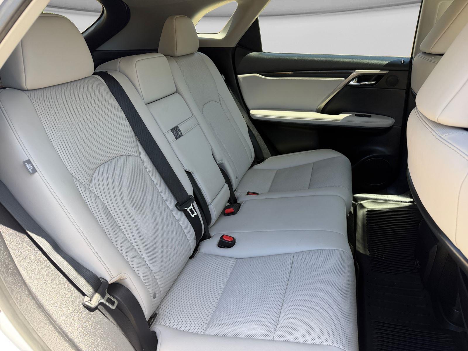 2021 Lexus RX 350 - Photo 23