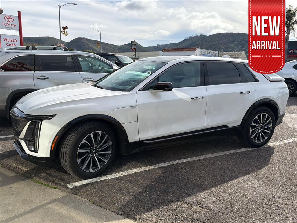 2024 Cadillac LYRIQ Sport 1's photo