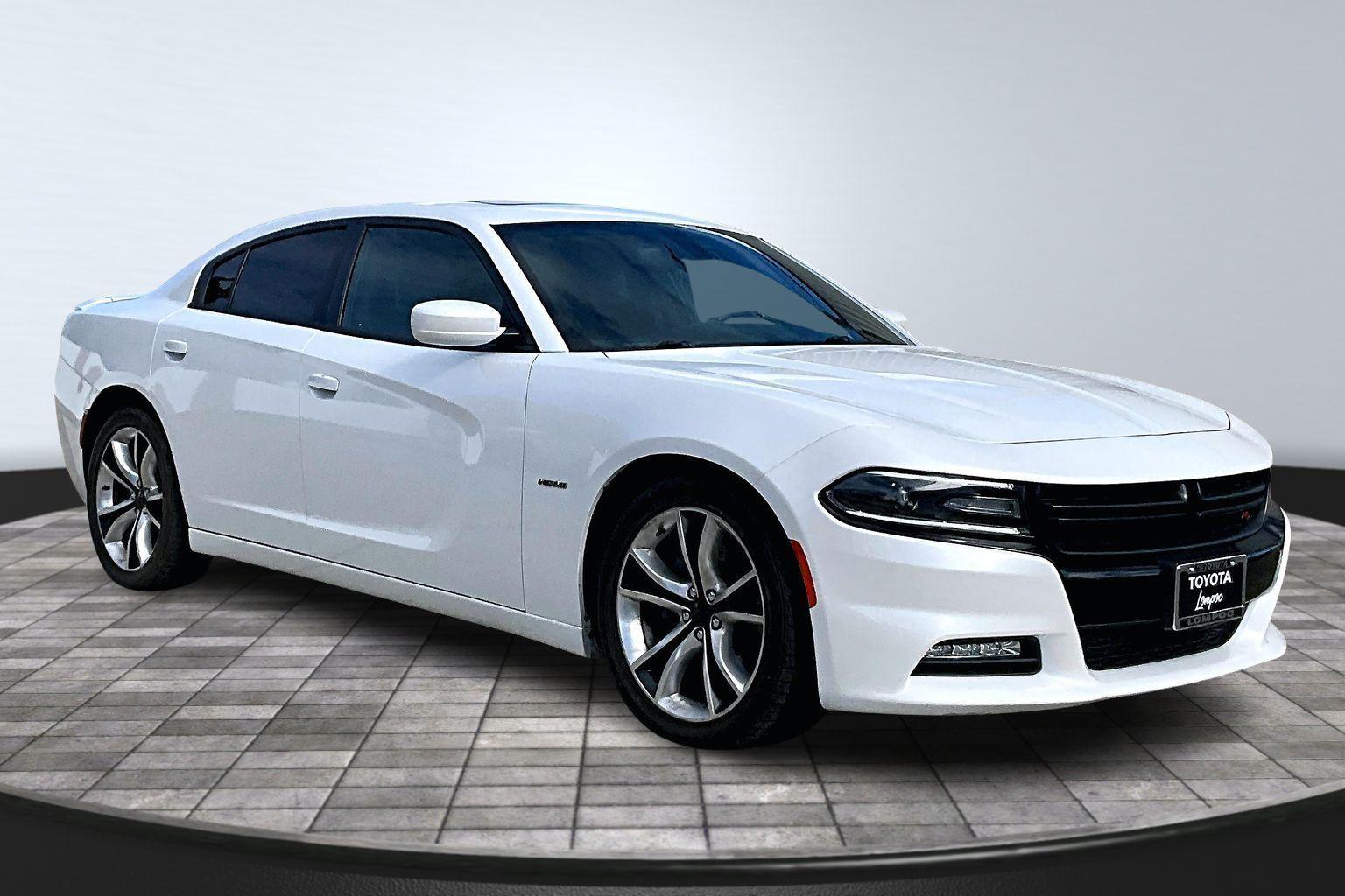 2015 Dodge Charger R/T's photo