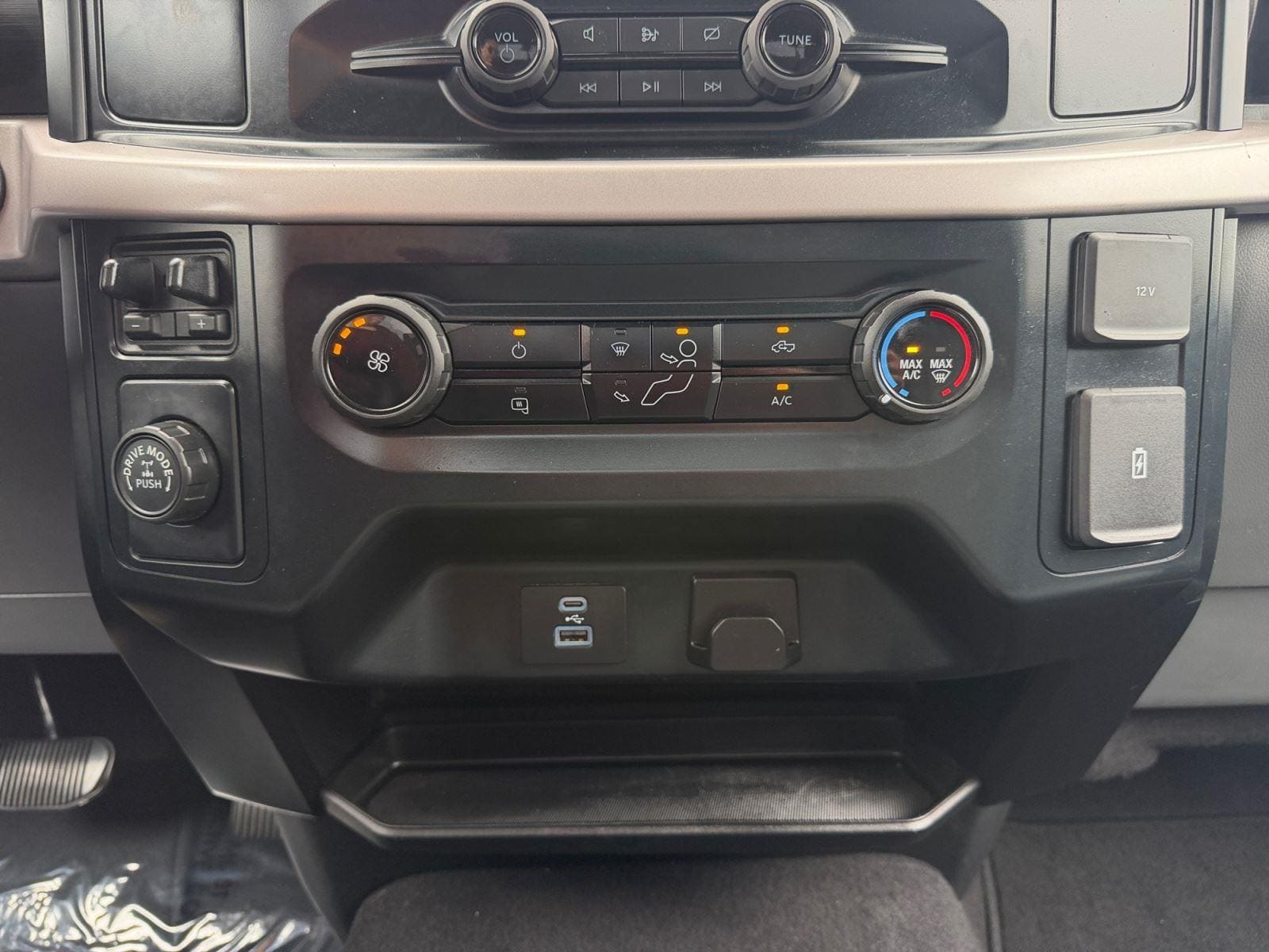 2023 Ford F-150 XL - Photo 12