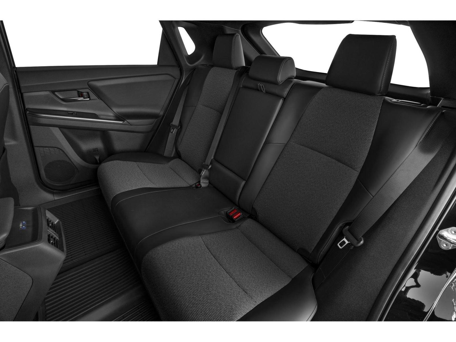 2026 Toyota bZ XLE - Photo 8