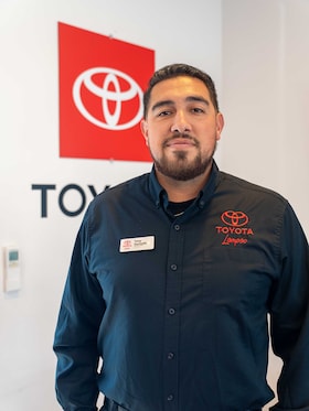 Staff member Antonio Hurtado from ID_24914c3c163e
