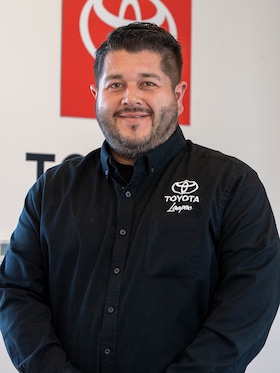Staff member Abel Ortega from ID_24914c3c163e