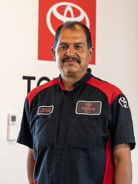 Staff member Jose Banales from ID_24914c3c163e