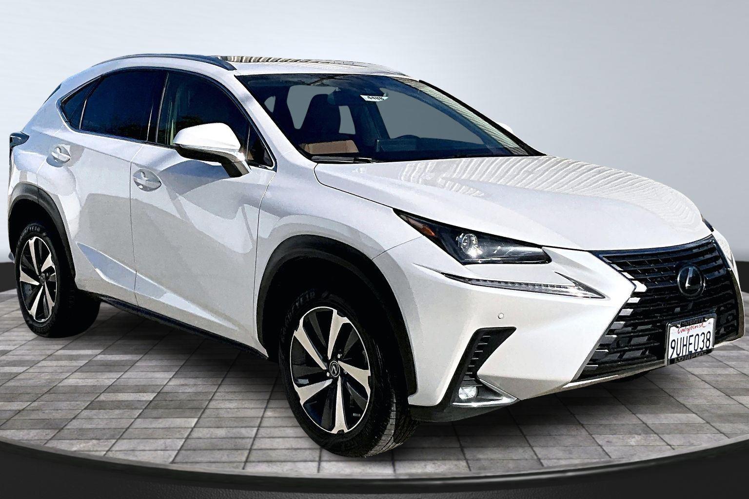 2021 Lexus NX 300's photo