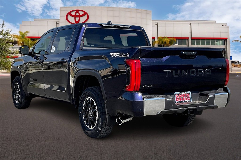 2025 Toyota Tundra SR5 CrewMax photo 3