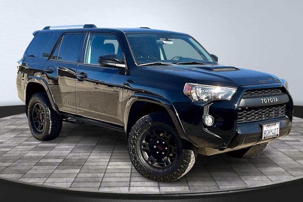 Used 2018 Toyota 4Runner SR5 SUV