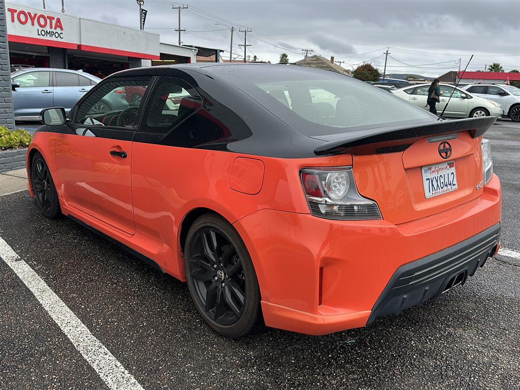 2015 Toyota tC photo 2