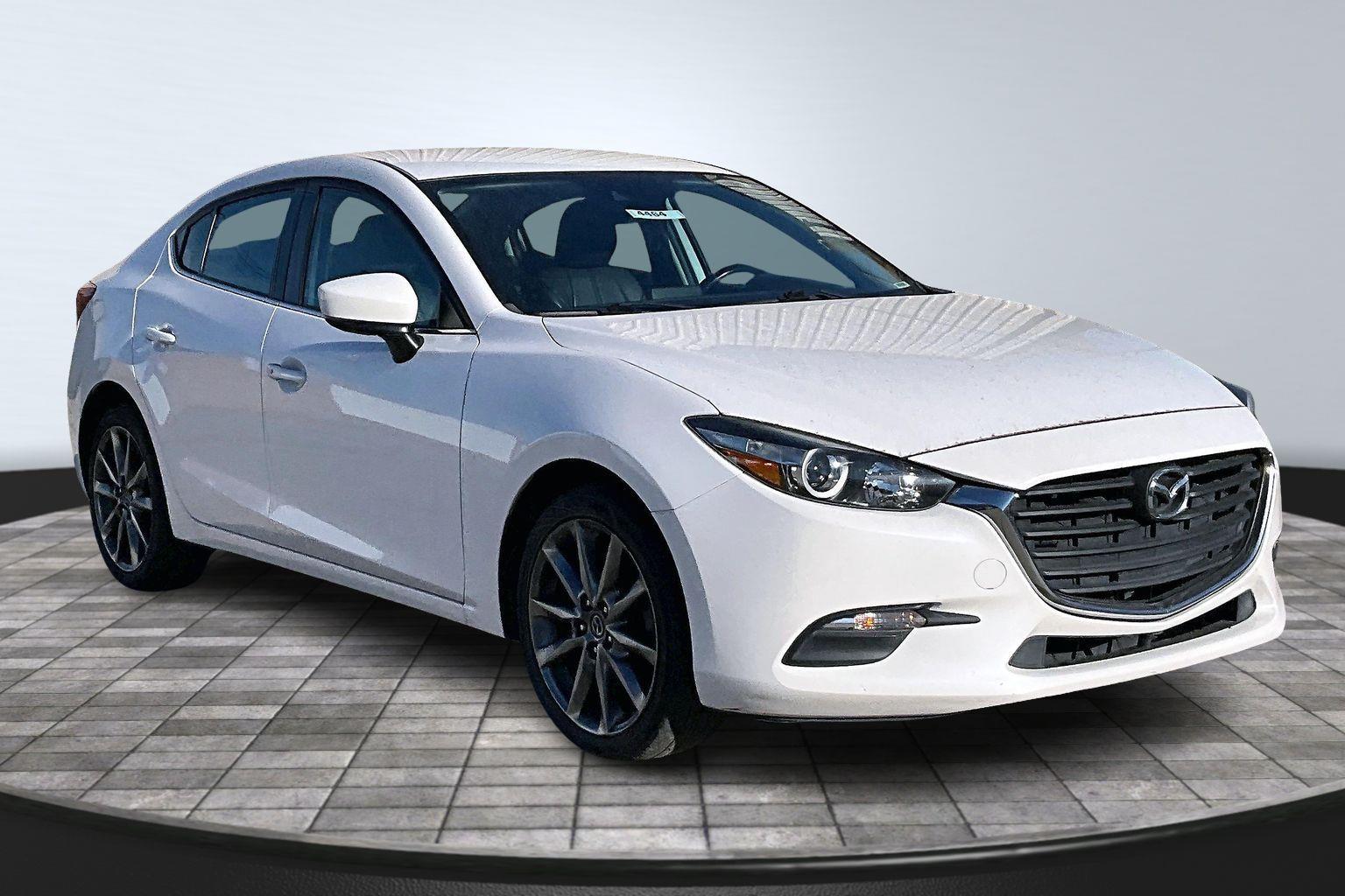2018 Mazda Mazda3 Touring's photo