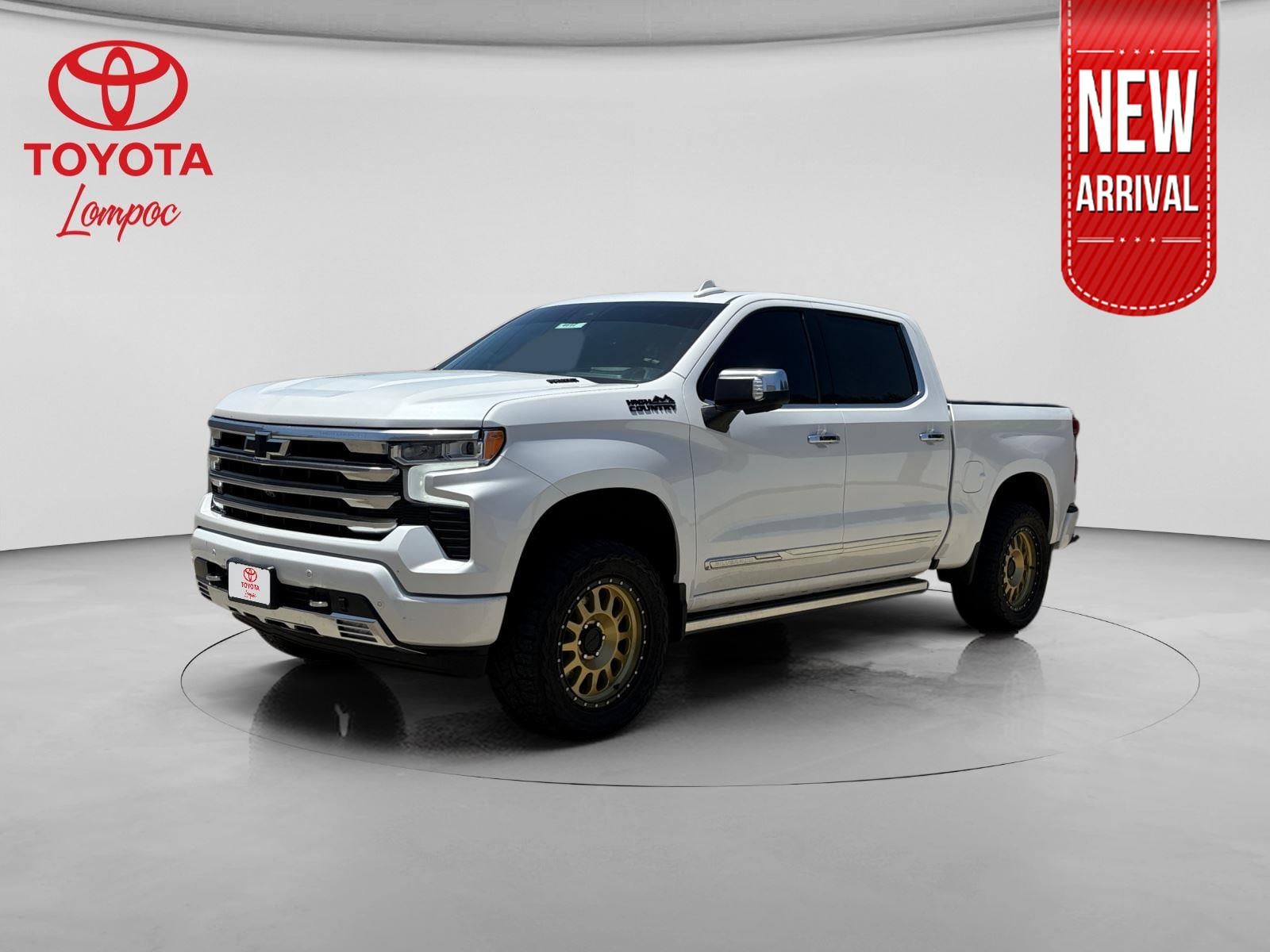 2024 Chevrolet Silverado 1500 High Country 4X4 Crew Cab Short Box's photo
