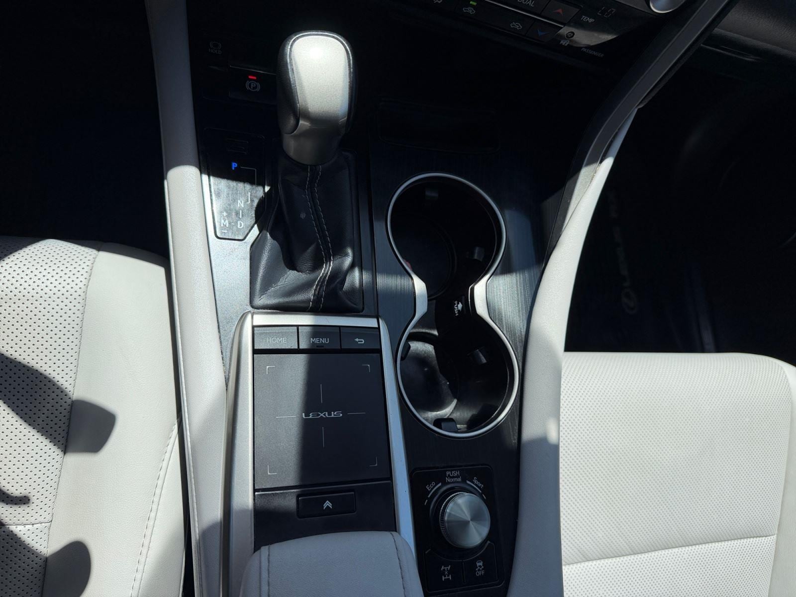 2021 Lexus RX 350 - Photo 14