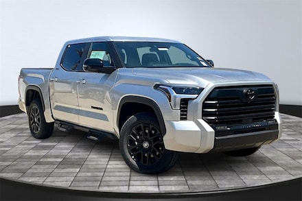 2025 Toyota Tundra Limited LIMITED CREWMAX 5.5
