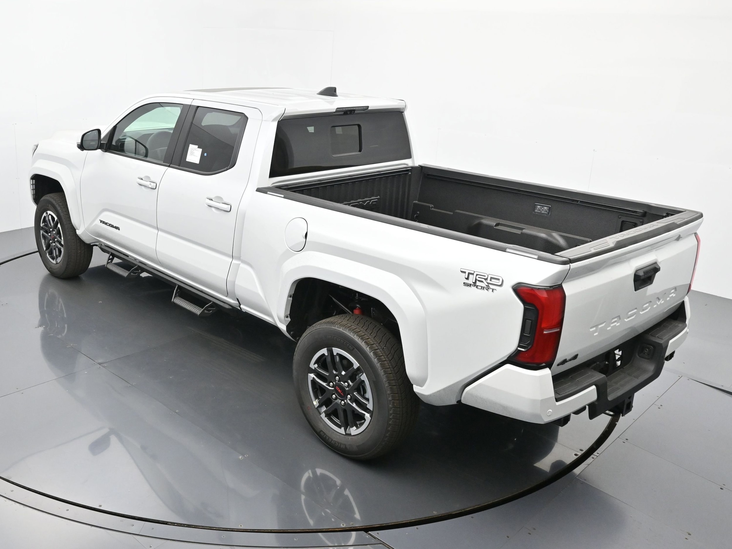 2025 Toyota Tacoma TRD Sport - Photo 25