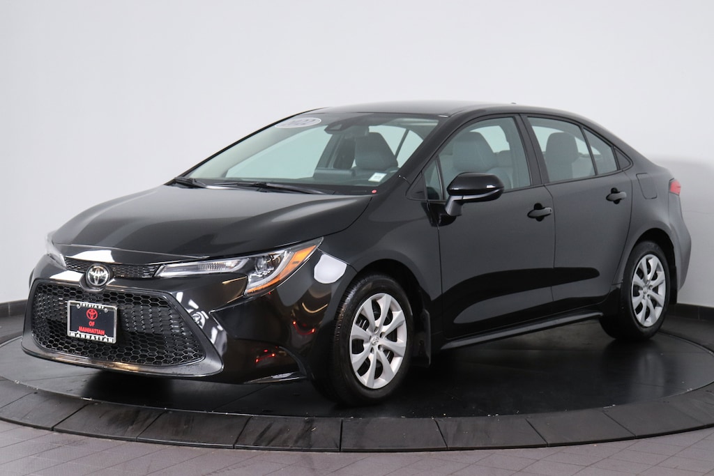 Used 2022 Toyota Corolla LE Sedan