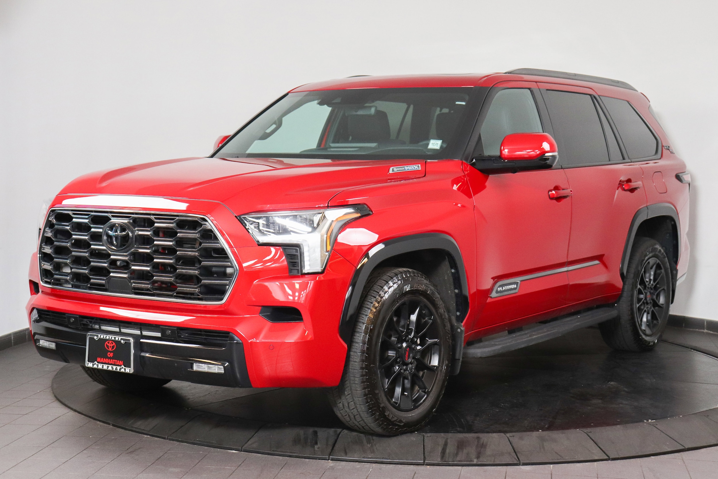 2025 Toyota Sequoia Platinum 4WD i-FORCE MAX Hybrid's photo
