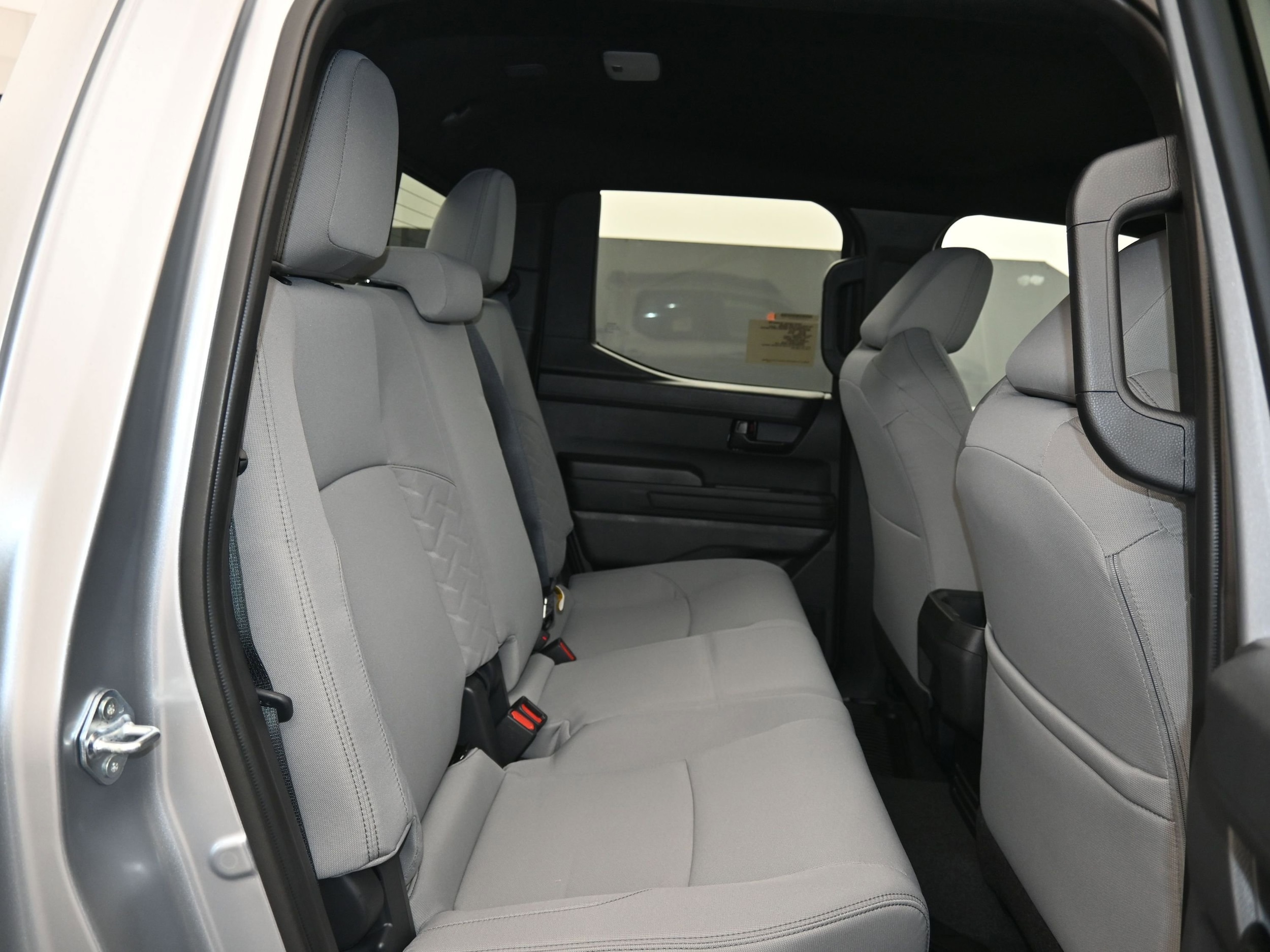 2025 Toyota Tacoma SR5 - Photo 12