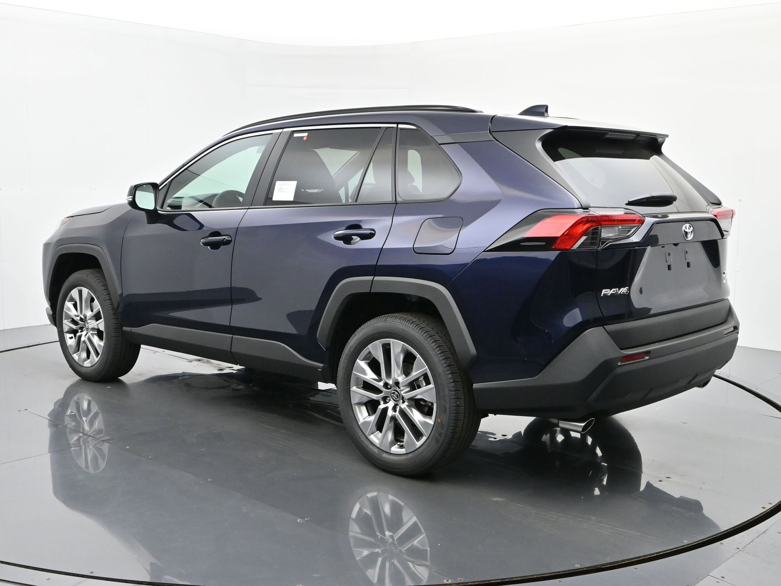 2025 Toyota RAV4 XLE Premium photo 3