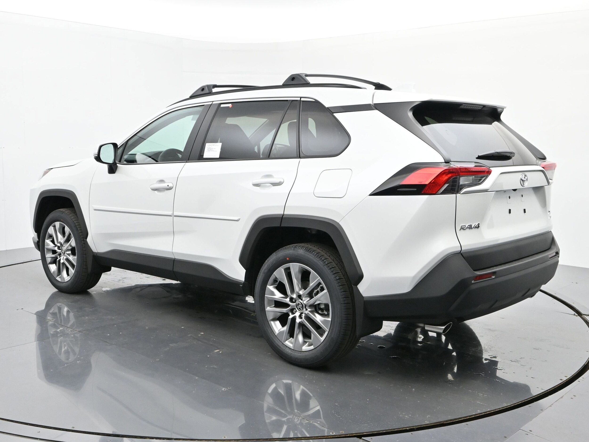 2025 Toyota RAV4 XLE Premium photo 3