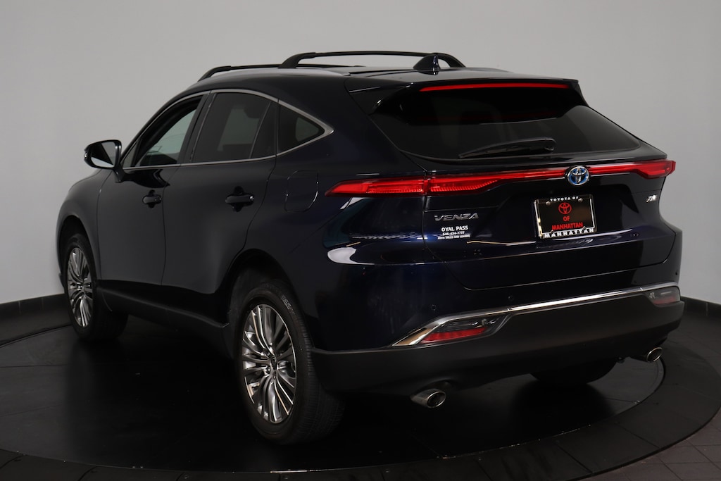 Used 2023 Toyota Venza XLE SUV