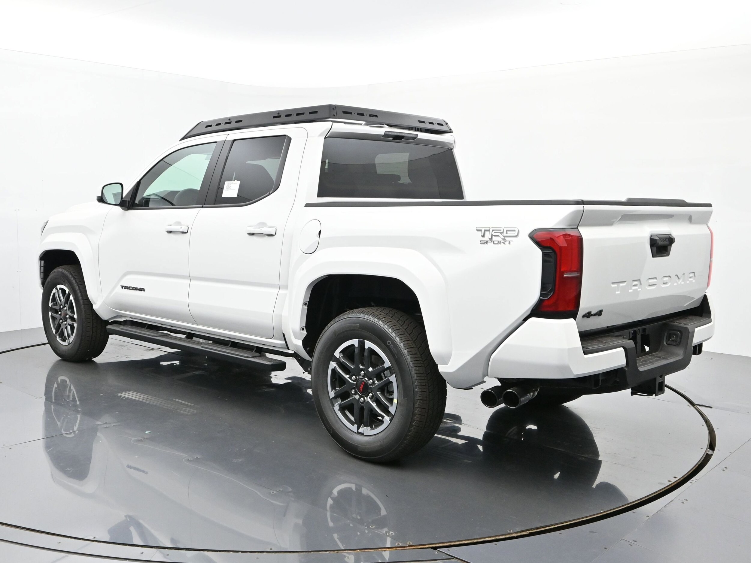 2025 Toyota Tacoma TRD Sport 4x4 Double Cab photo 3