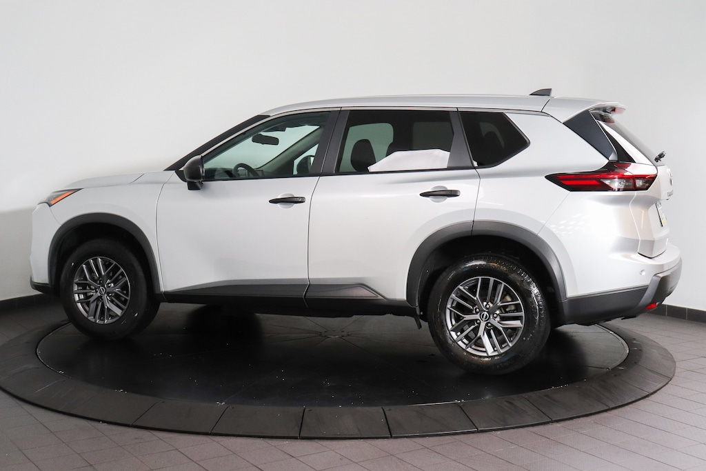 Used 2024 Nissan Rogue S SUV