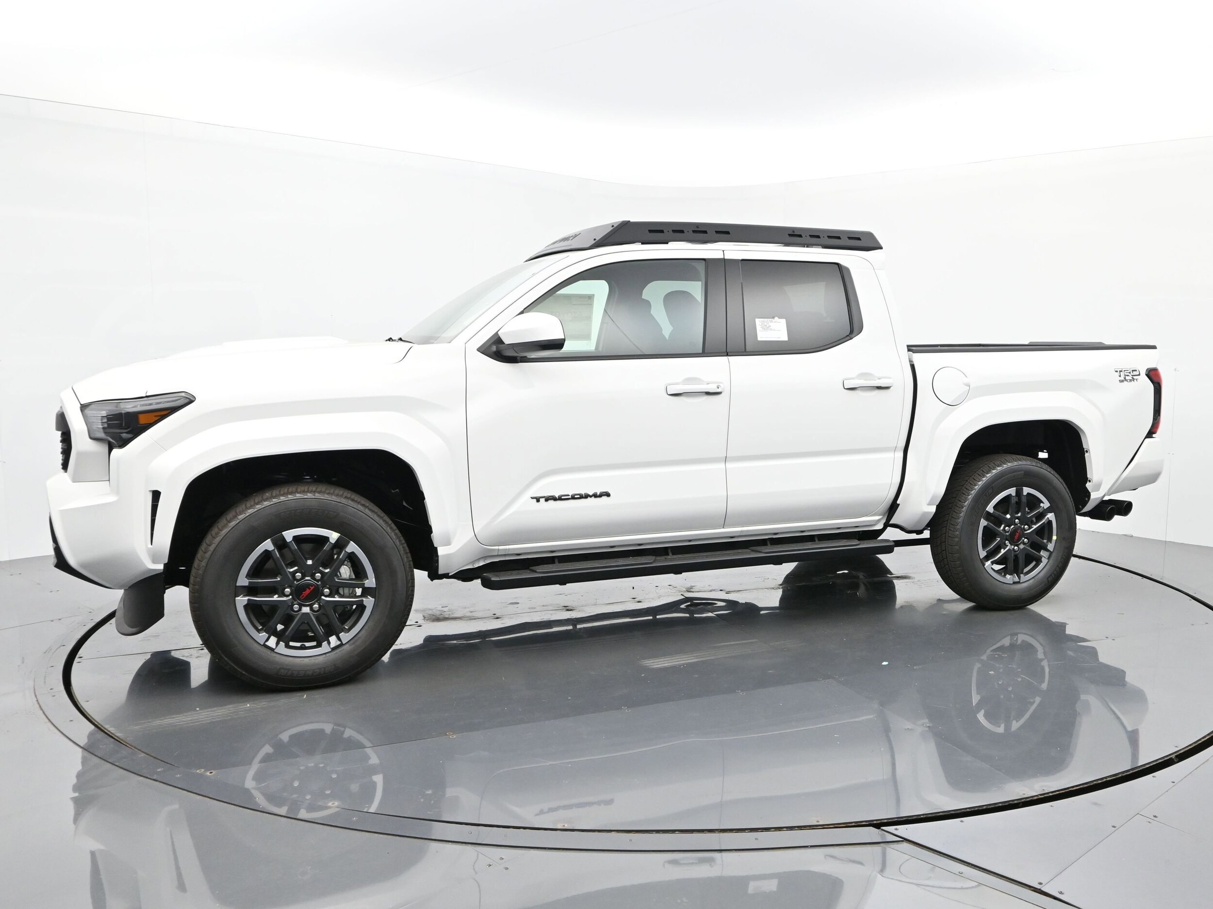 2025 Toyota Tacoma TRD Sport 4x4 Double Cab photo 2