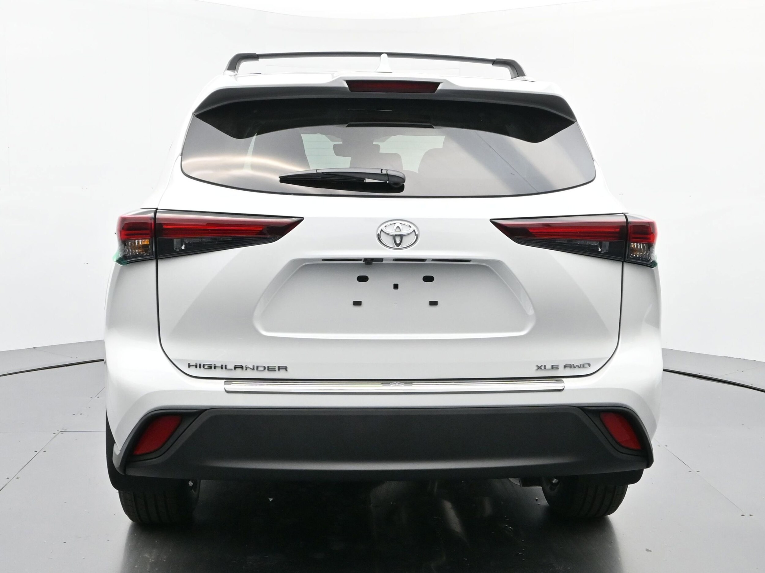 2026 Toyota Highlander XLE XSE Platinum Limited photo 3