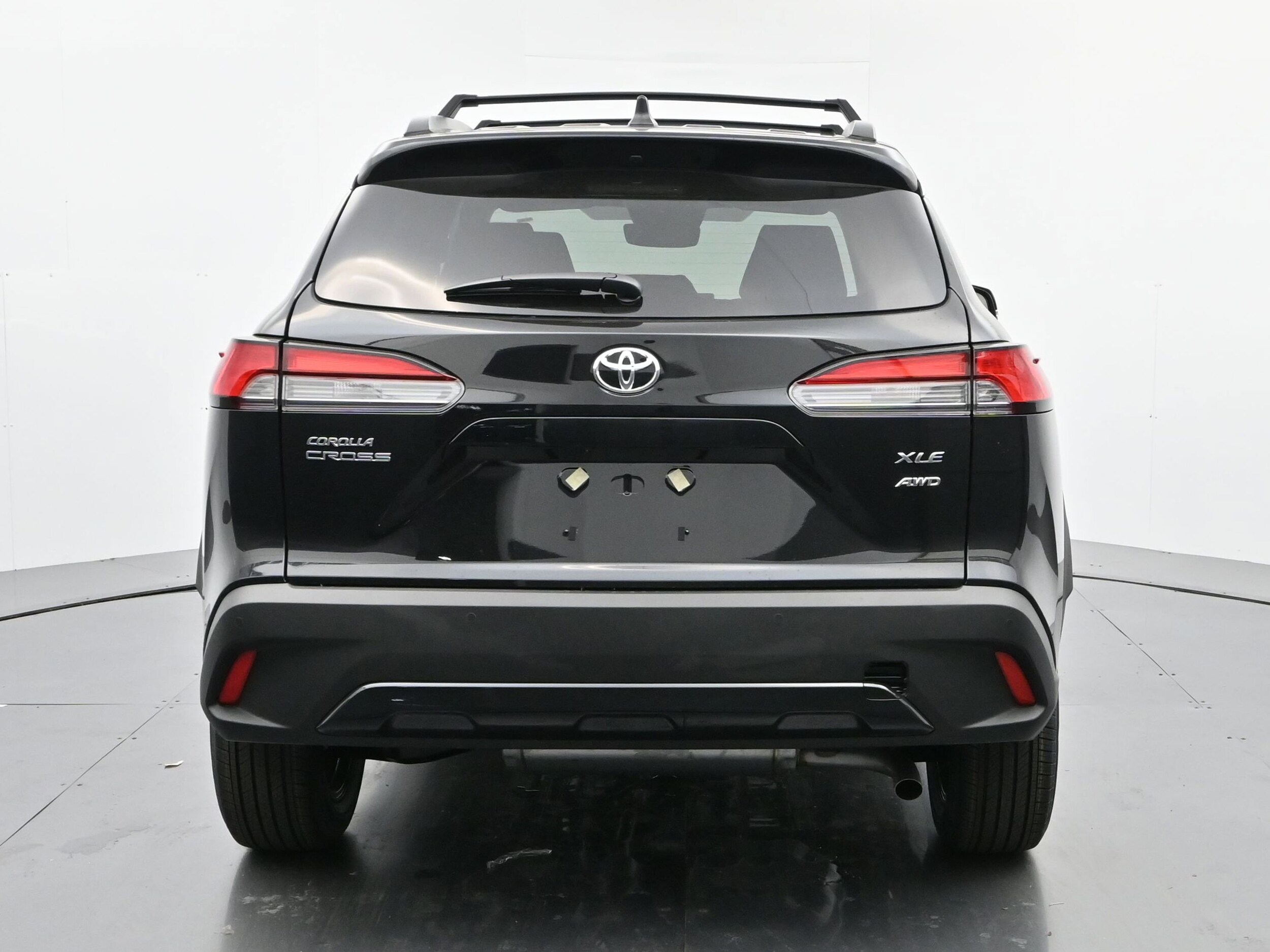 2026 Toyota Corolla Cross XLE photo 4