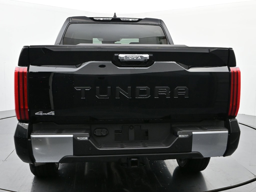 New 2025 Toyota Tundra Limited LIMITED CREWMAX 5.5