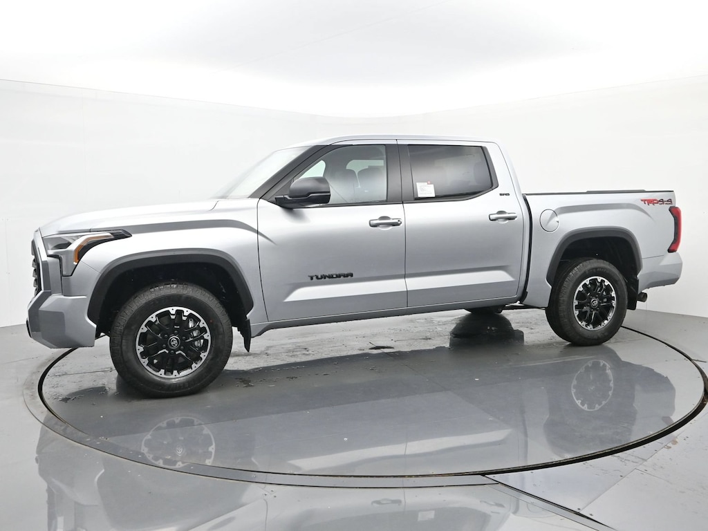 New 2026 Toyota Tundra SR5 SR5 CREWMAX 5.5