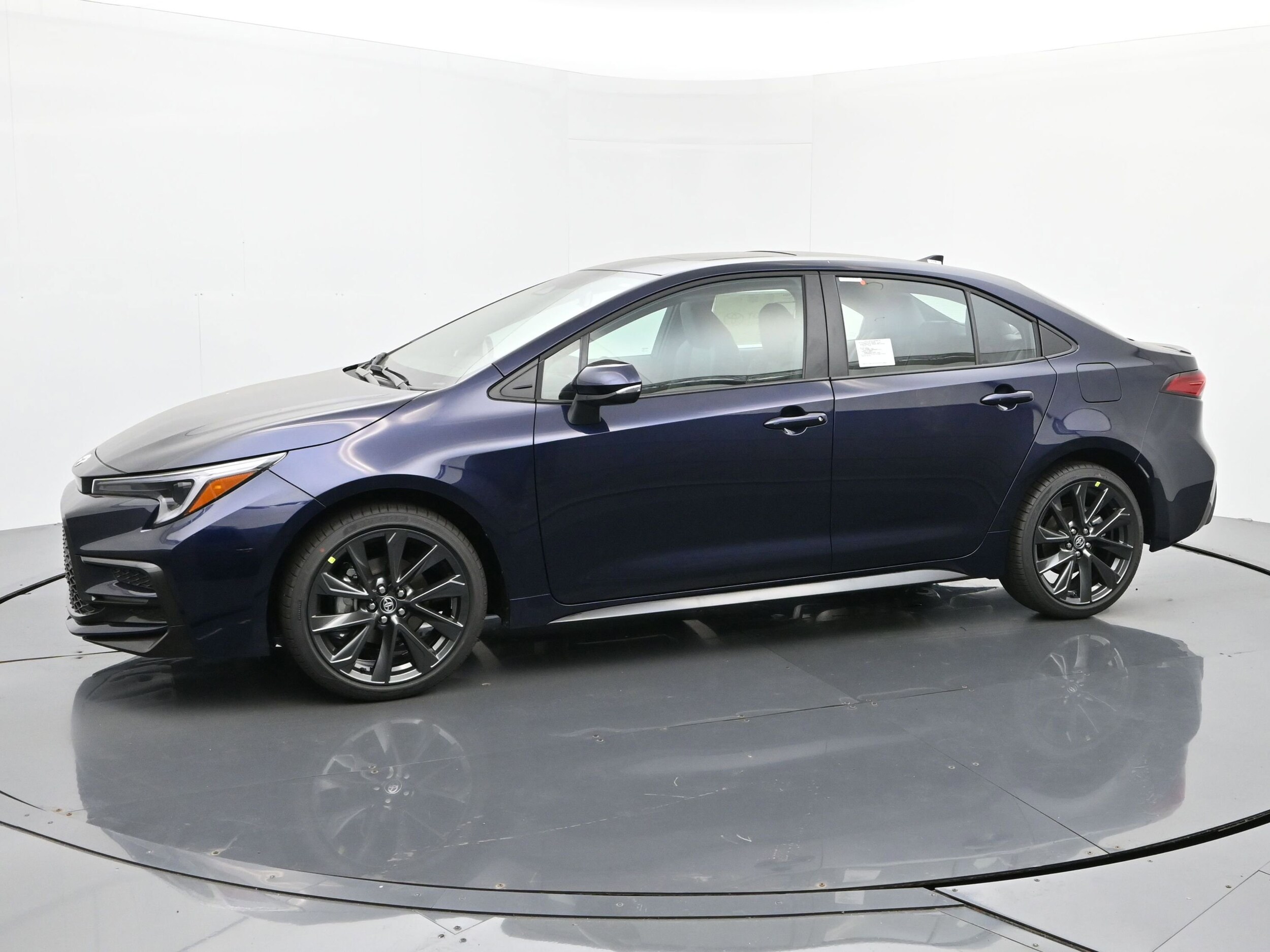 2026 Toyota Corolla XSE photo 2