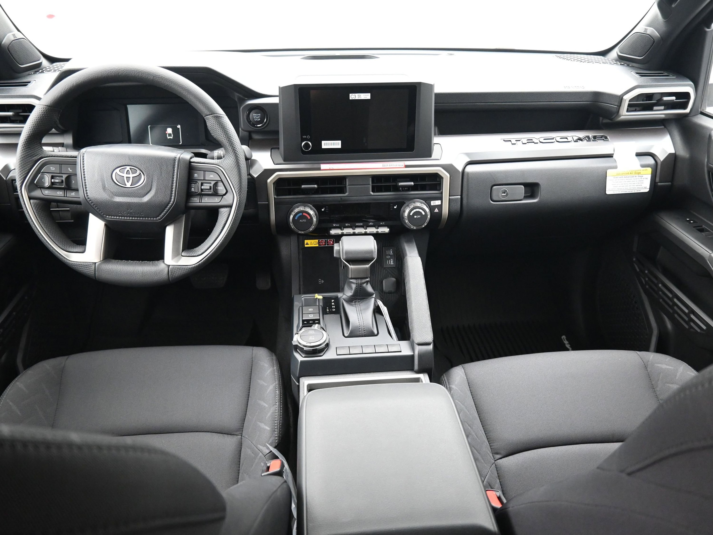 2025 Toyota Tacoma SR5 - Photo 10