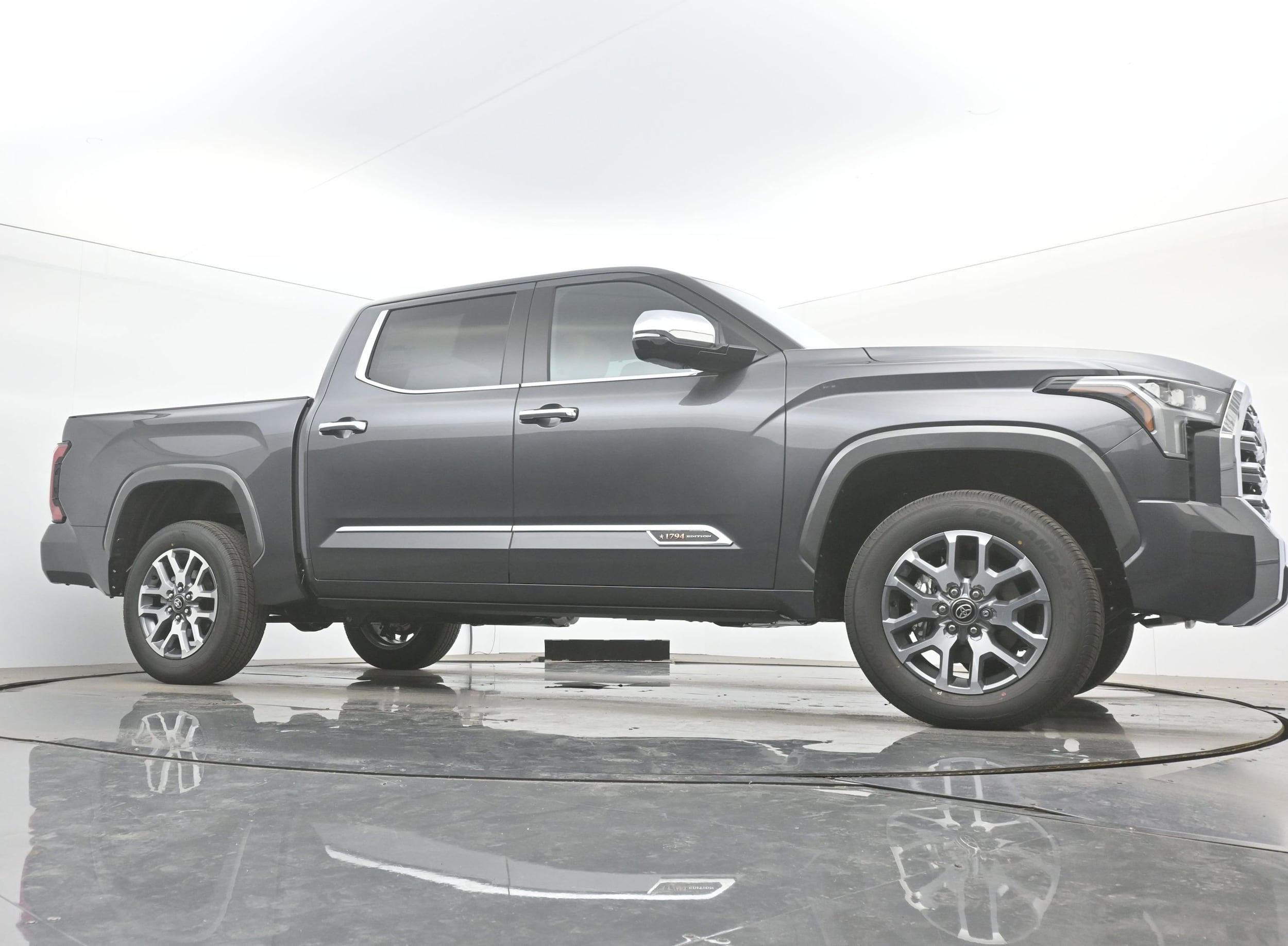 2026 Toyota Tundra 1794 Edition - Photo 19