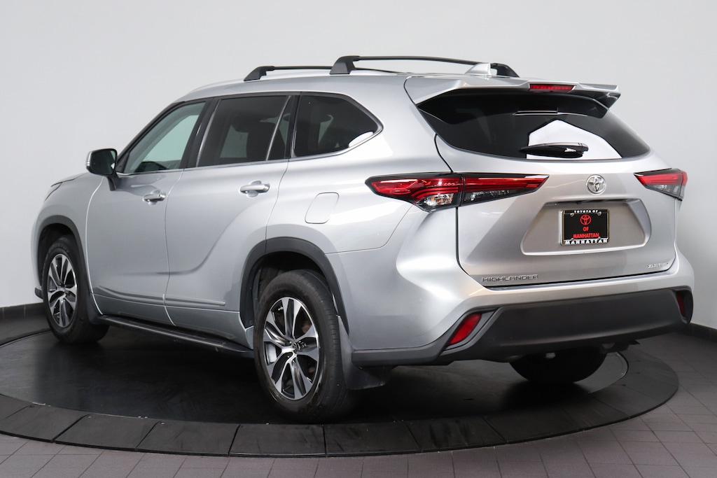 Used 2022 Toyota Highlander XLE SUV
