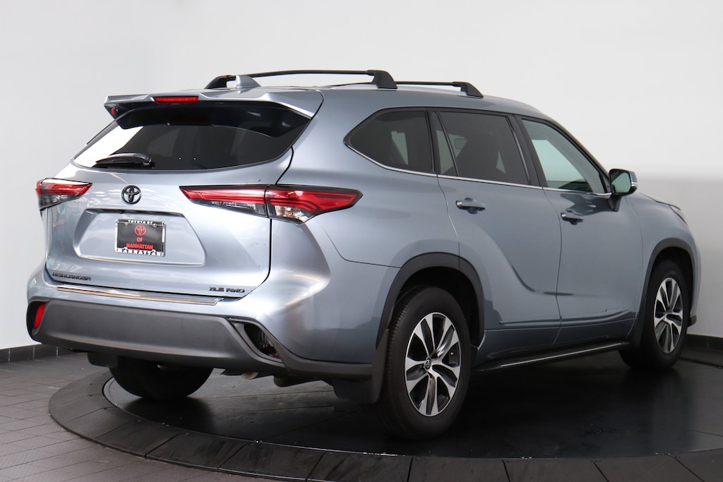 Used 2022 Toyota Highlander XLE SUV