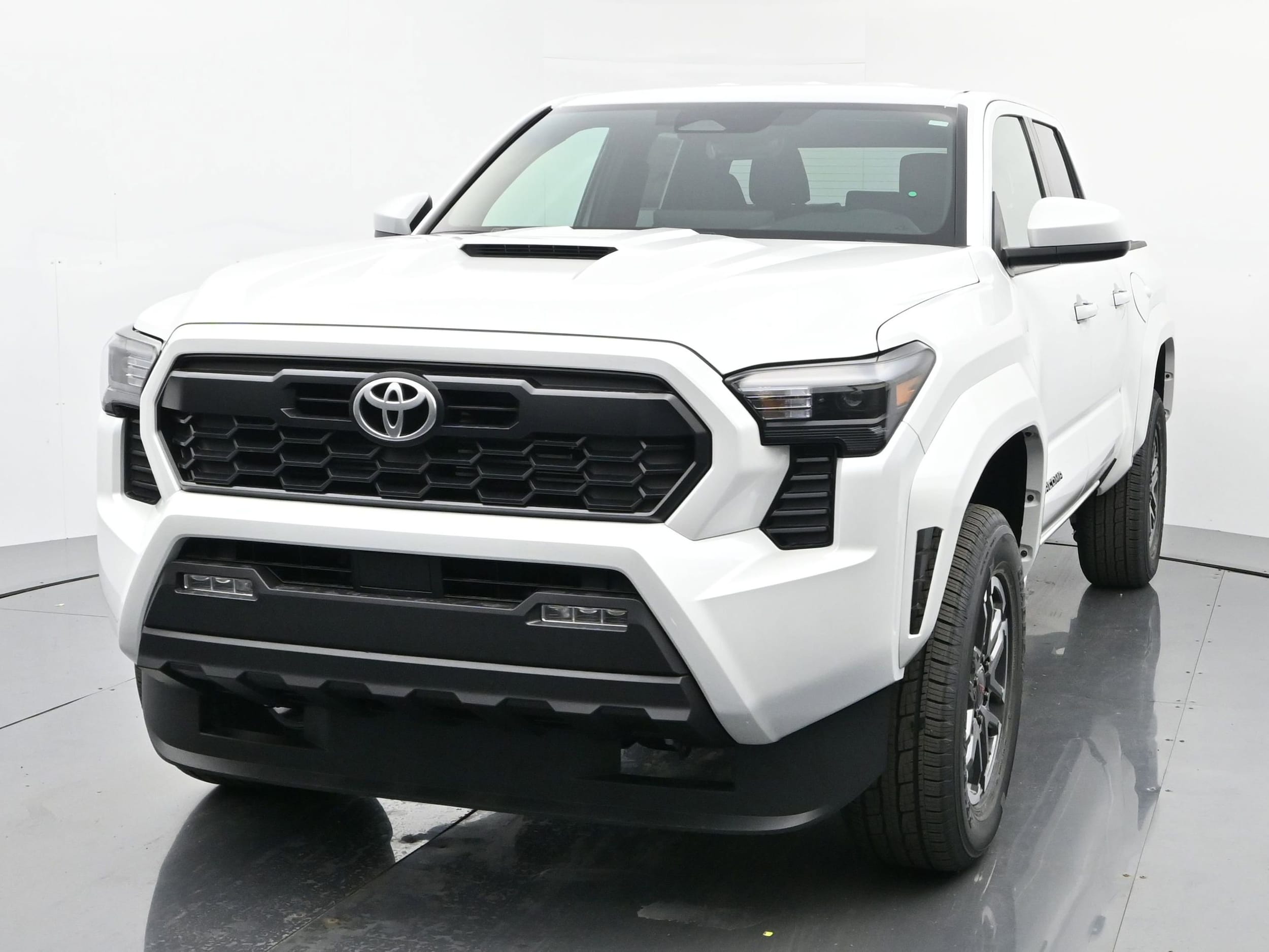 2025 Toyota Tacoma TRD Sport's photo