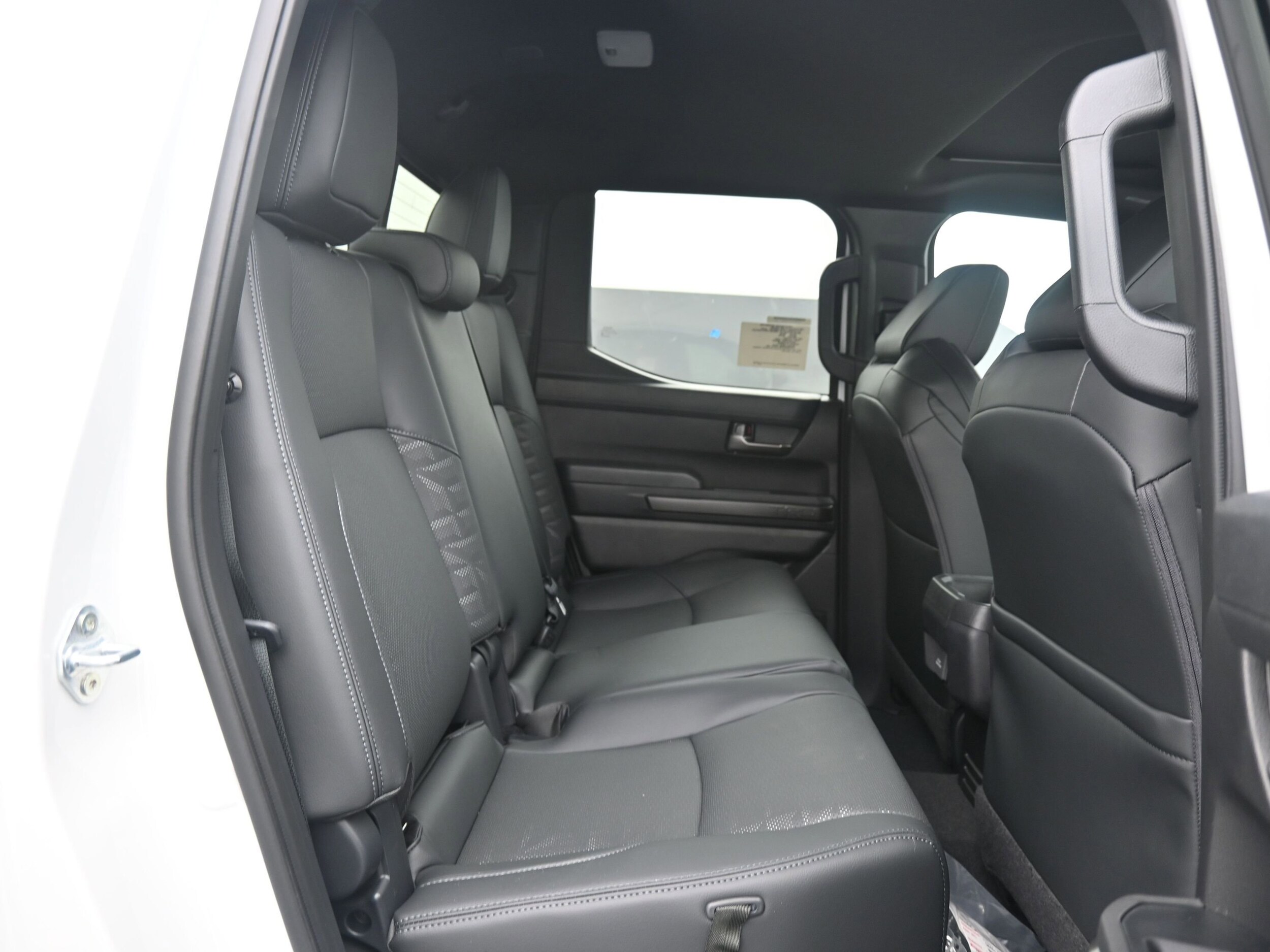 2025 Toyota Tacoma TRD Sport - Photo 12