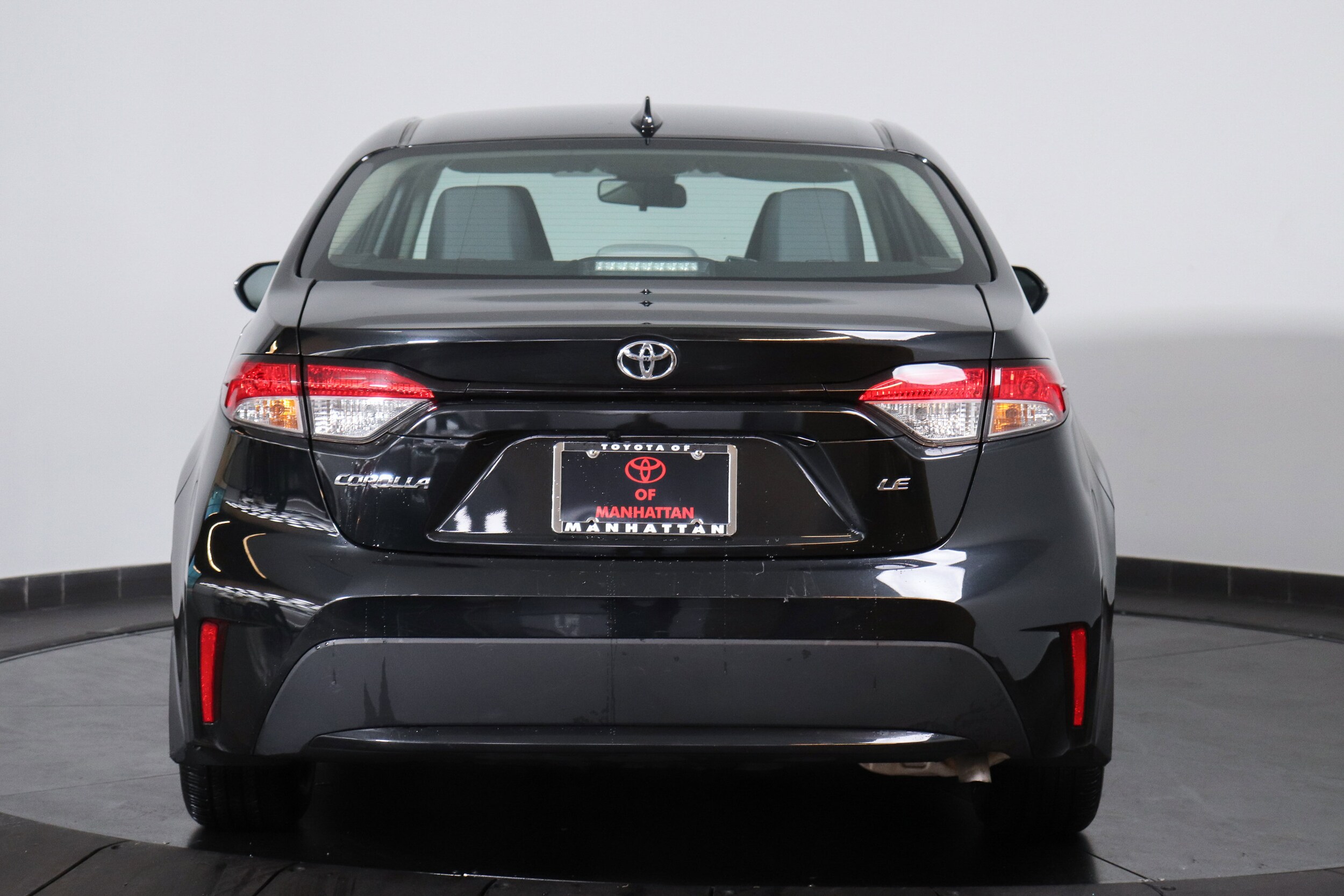 2022 Toyota Corolla LE photo 4