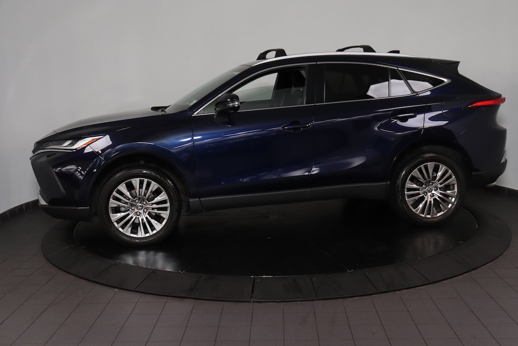 Used 2023 Toyota Venza XLE SUV