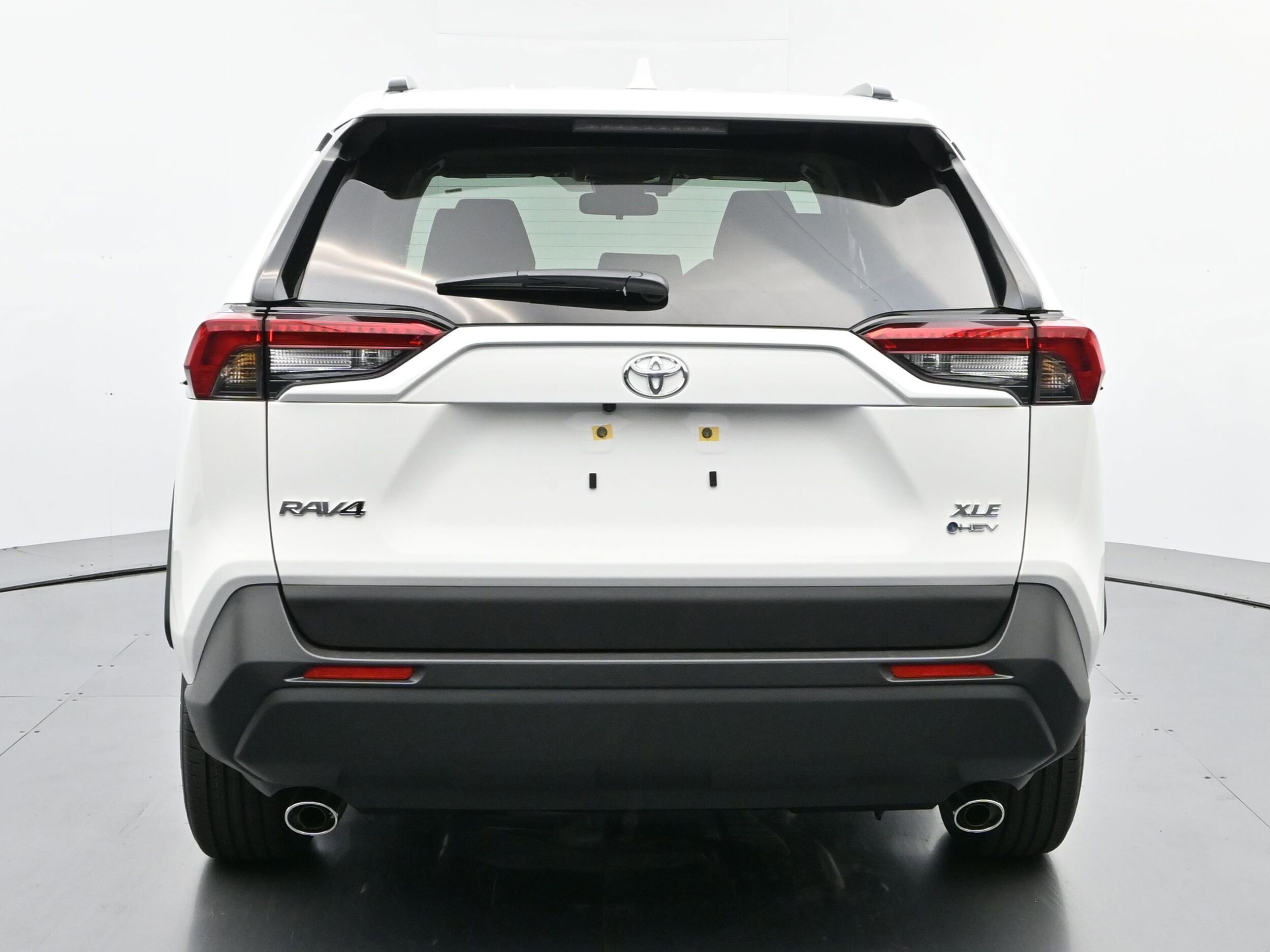 2025 Toyota RAV4 Hybrid XLE photo 4