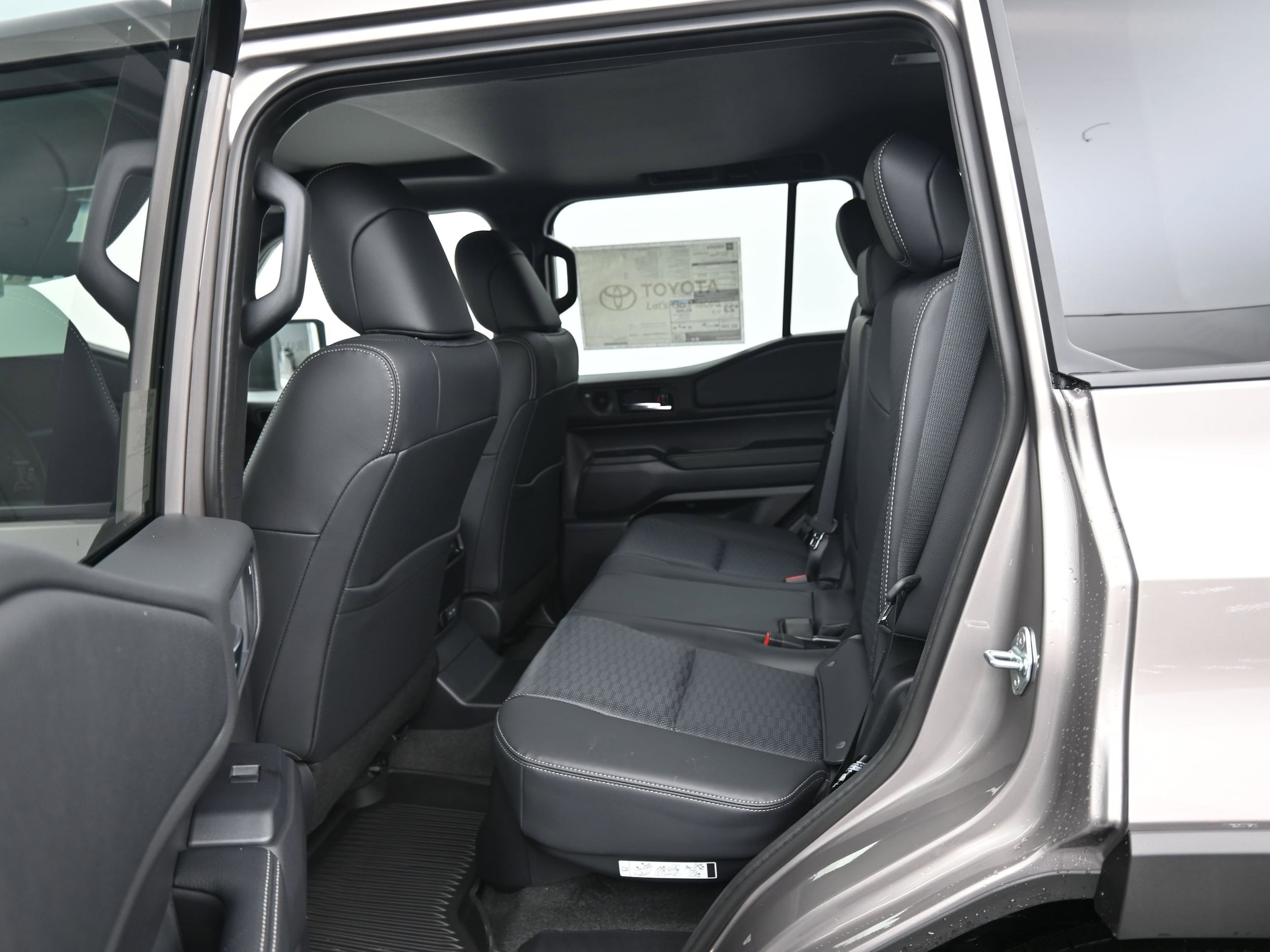 2026 Toyota Land Cruiser Land Cruiser 1958 - Photo 10