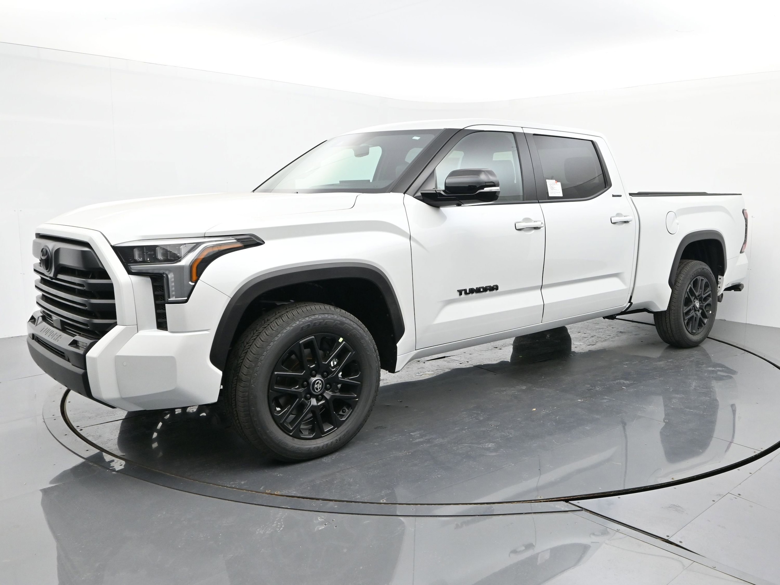 2026 Toyota Tundra Limited's photo