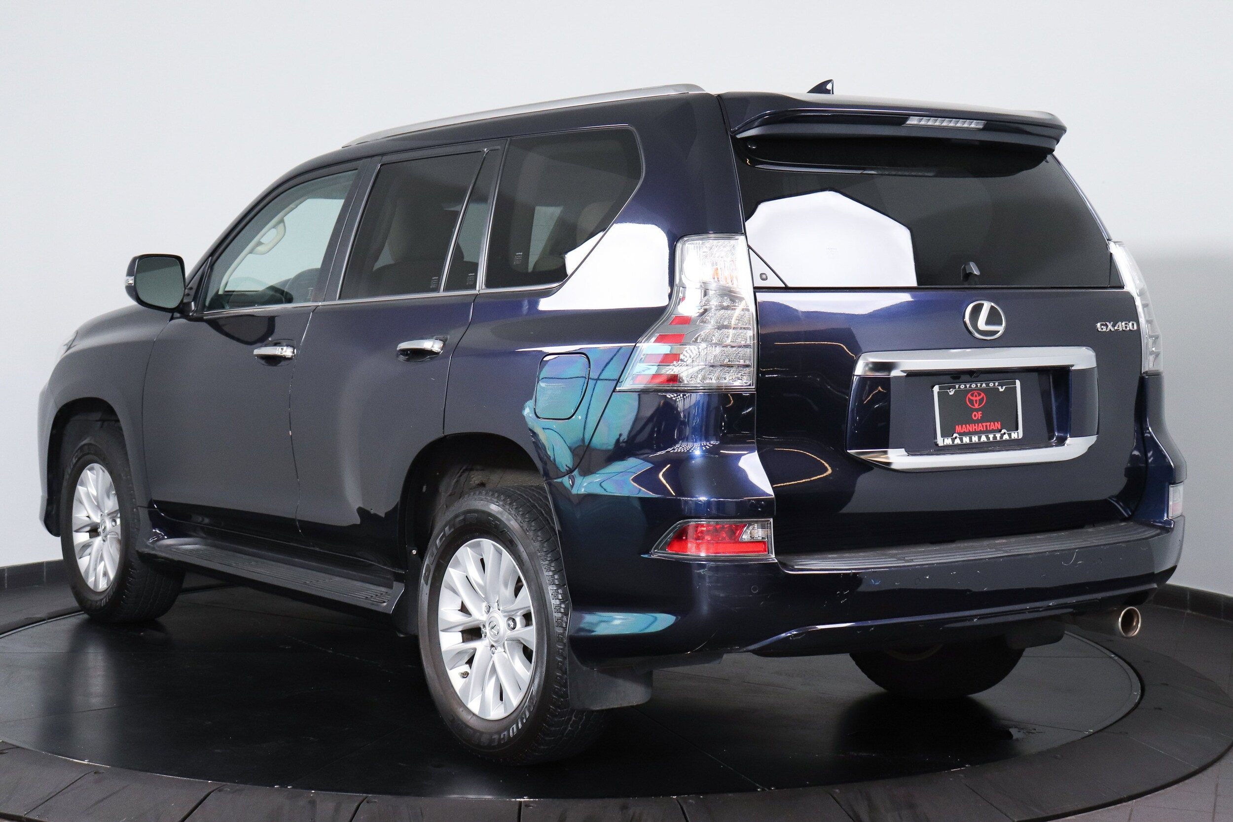 2022 Lexus GX 460 photo 3