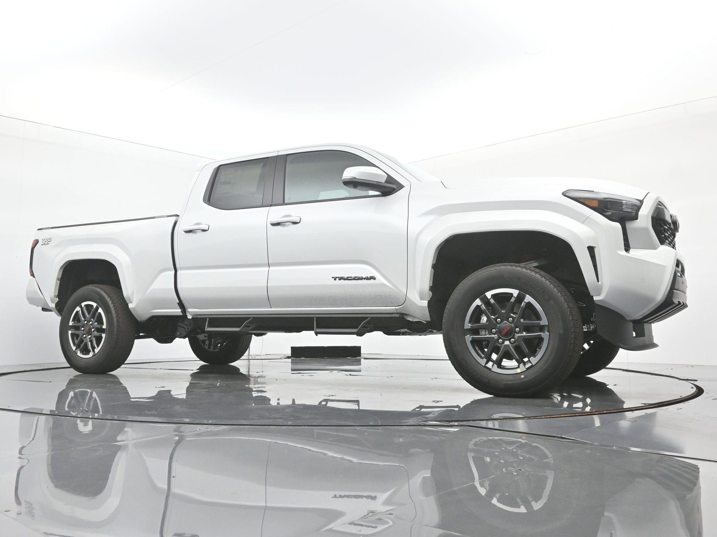 2025 Toyota Tacoma TRD Sport - Photo 21