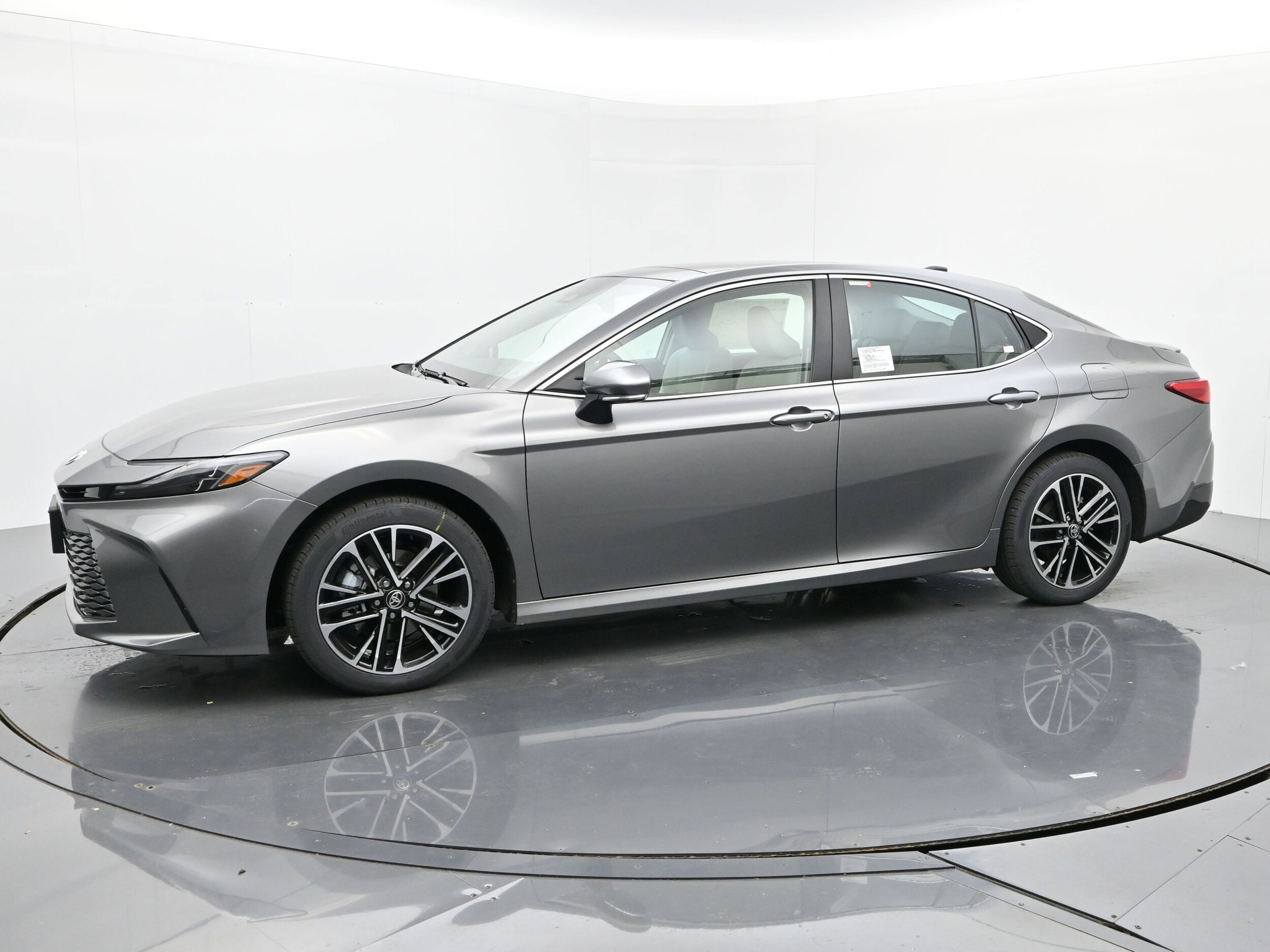 2026 Toyota Camry XLE photo 2